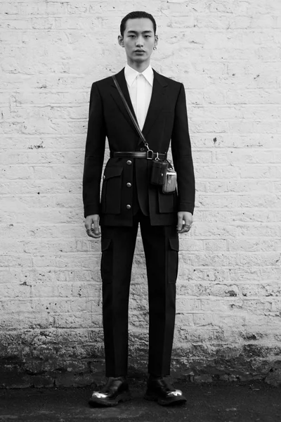 Look 8